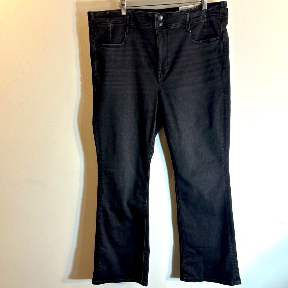 AMERICAN EAGLE Sz 18 High Rise Skinny Kick Flare in Black NEW WITH TAGS